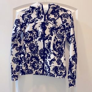 Lululemon Scuba Hoodie, size 4, perfect condition!